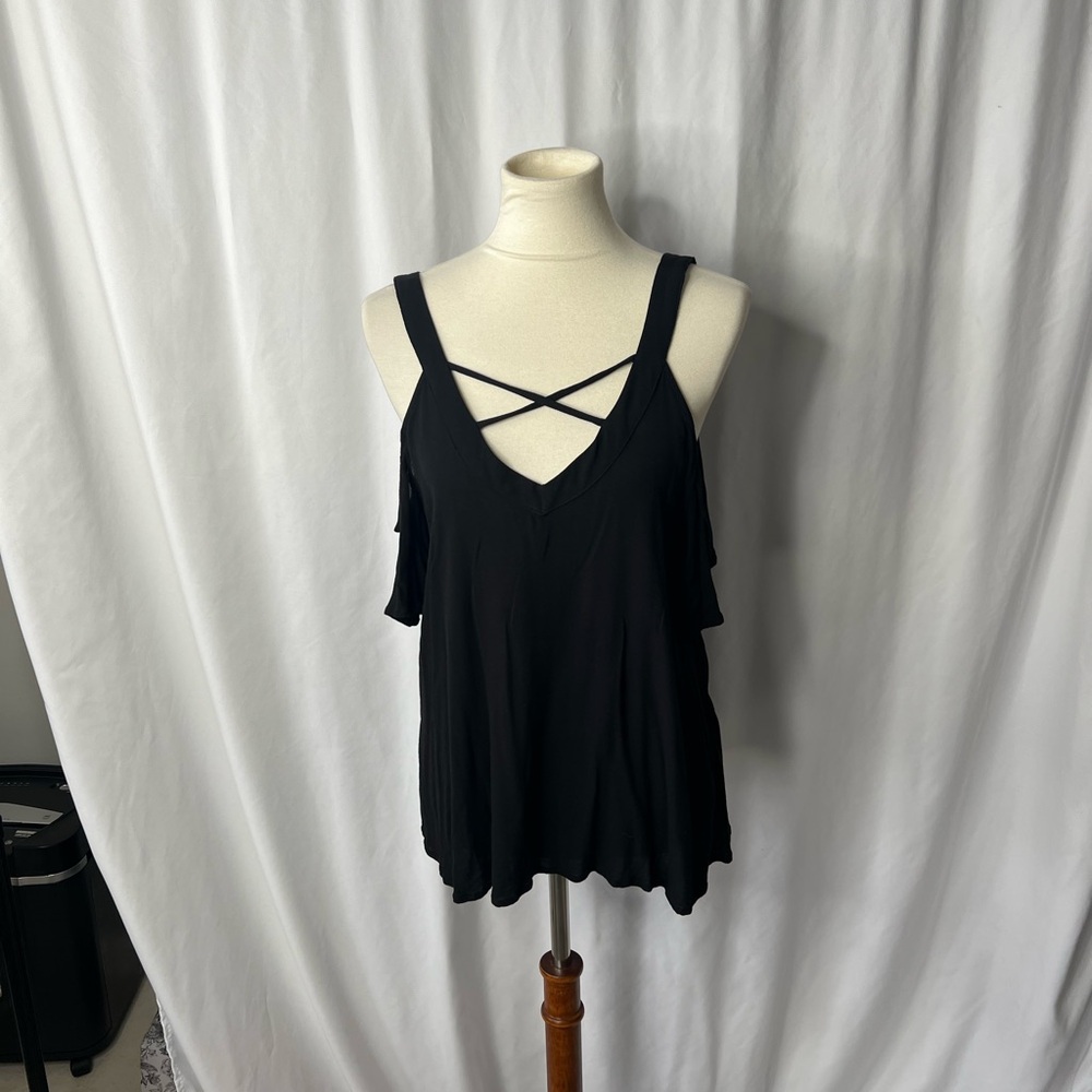 Venus Black Crisscross V-Neck Cold Shoulder Top | Size L - NEW w/OUT Tags